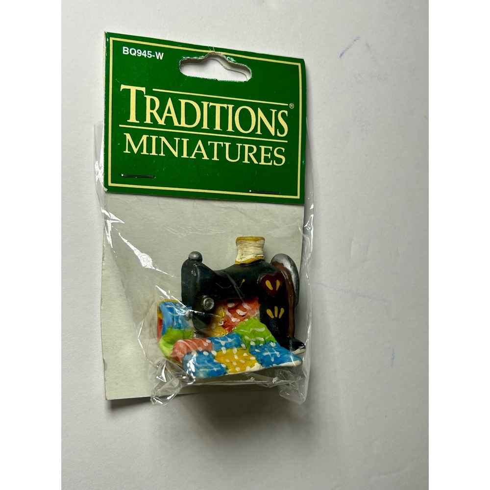 Traditions Miniatures Resin Sewing Machine Quilt Figurine BQ945-W Donna Chapman